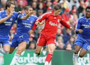 九游中国-法兰西的狂舞，当高卢雄鸡碾碎波兰防线，马龙以不朽之姿惊艳绿茵诗篇