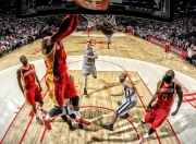 九游娱乐官方网站-意甲焦点战之夜，米切尔完成自我救赎