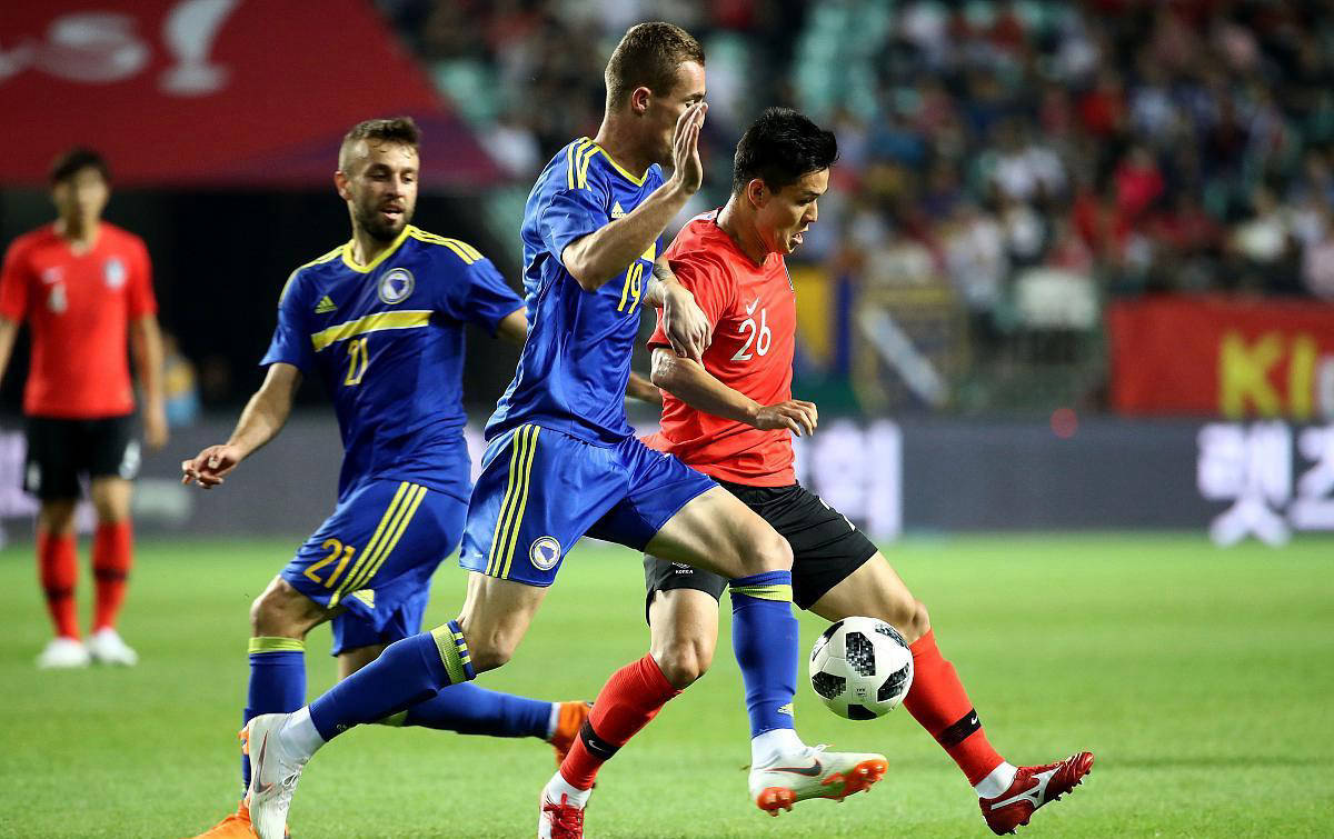 关于欧国联比赛罗马尼亚球员备战英格兰，争取奇迹发生的信息