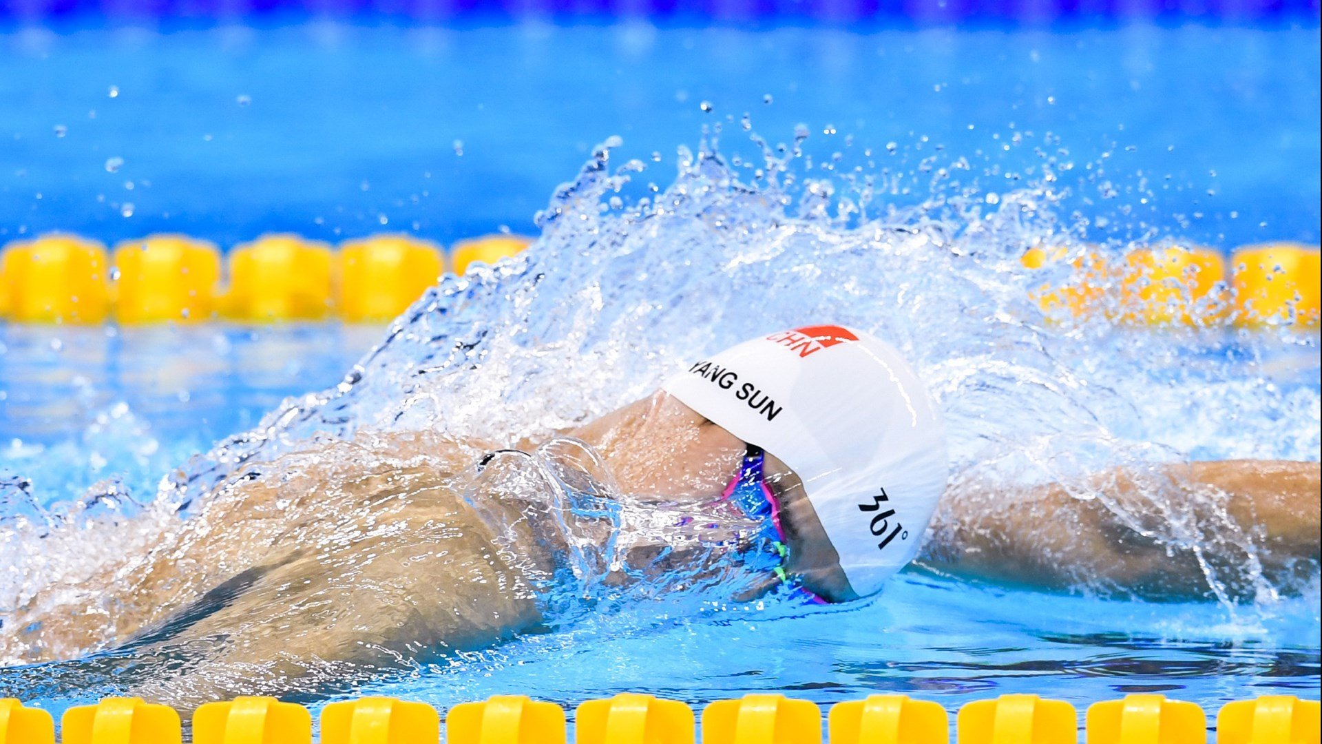 足球场上的地缘隐喻，玻利维亚式压制与京多安的攻防艺术