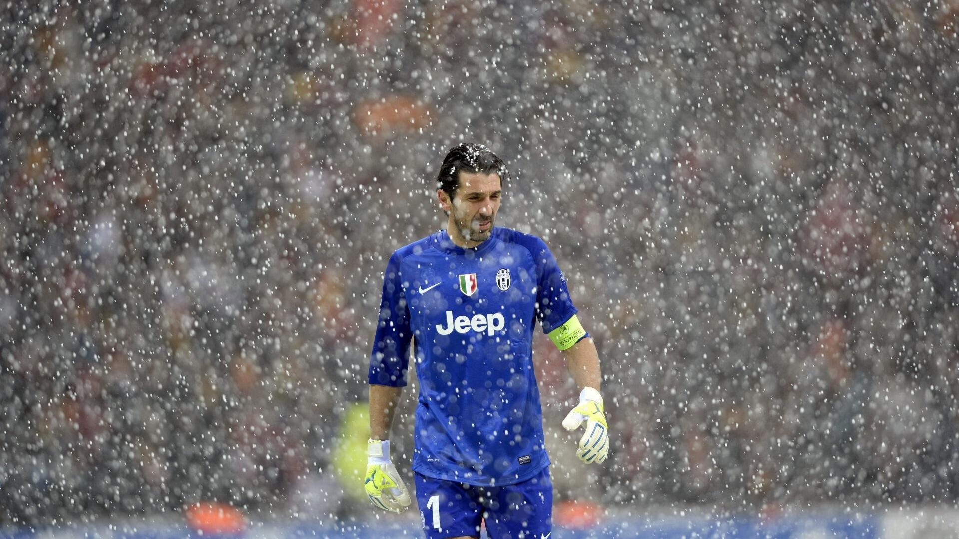 乔治关键回合不手软，黄蜂粉碎广东队