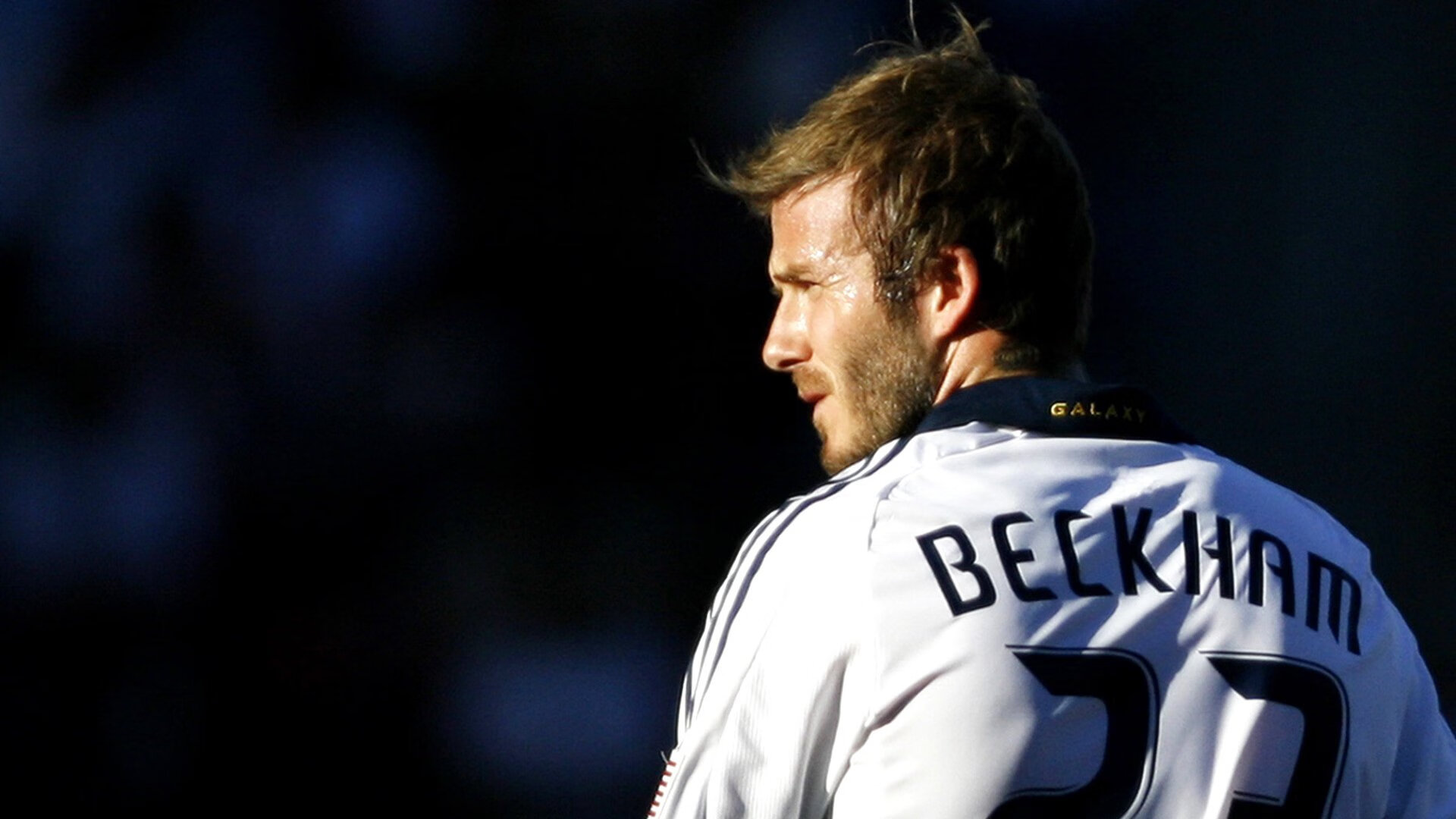 孤勇者与奇迹之夜，汉密尔顿如何以凡人之躯扛起红牛逆转梅赛德斯的史诗之战