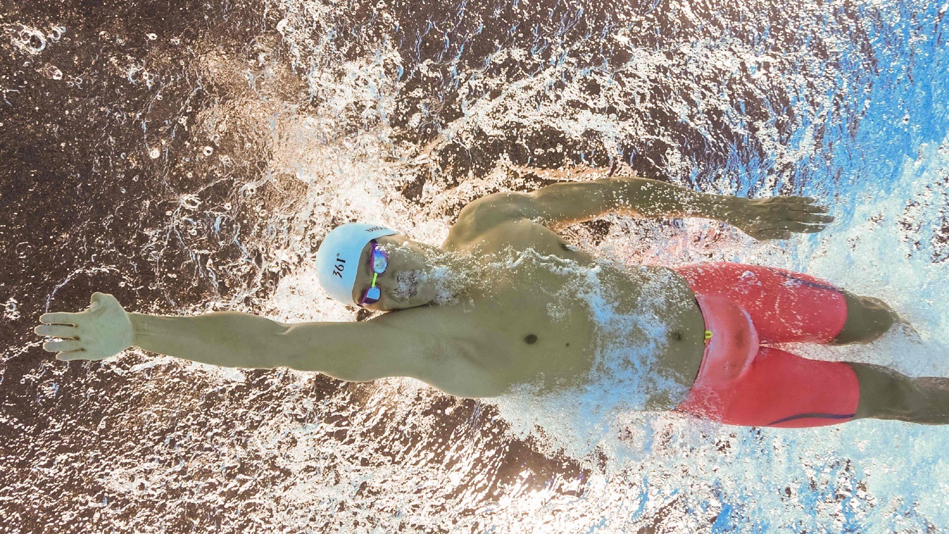 独步全场，当印度队碾压泰国队时，陈雨菲用一人之力回应了惊艳四座的唯一